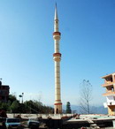 Çamaş'ta camiden önce minare yapıldı 