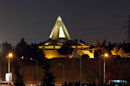 Menderes ve Özal'ın anıt mezarları aydınlatıldı 