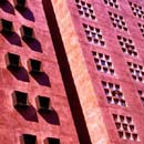 Boşluklu Bir &#8220;Heykel&#8221;e Dönüşen Taş Bir Blok: Sheraton Abandoibarra Oteli