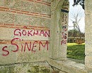 Selimiye Camii'nin duvarları aşk yazıları ile kirletiliyor