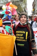 Sinop Kalesi'ne 'Sinop Nükleer İstemiyor' pankartı