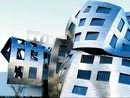 Gehry şimdi de metalden hastane yaptı