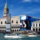 Venedik'te Reklam Tartışması